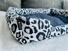 Load image into Gallery viewer, Cotton Cat BED Leopard
