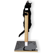 Load image into Gallery viewer, Scratching Post LEO CAT
